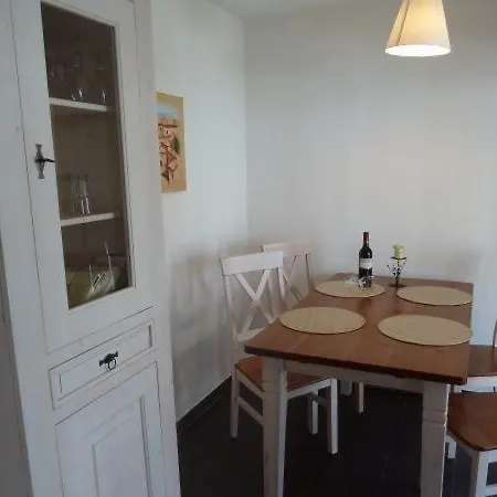 Fewo-1-1-ferienwohnung-in-graal-mueritz Apartamento