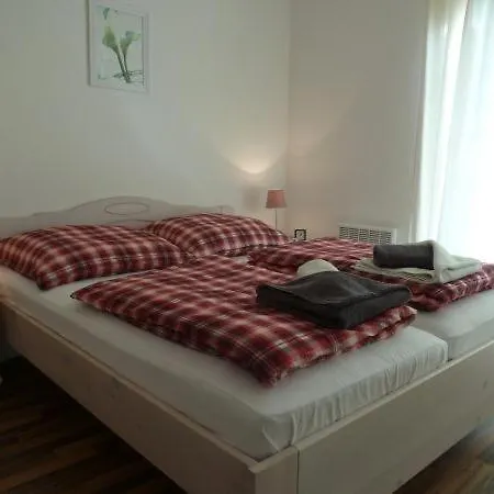 Fewo-1-1-ferienwohnung-in-graal-mueritz Apartamento *